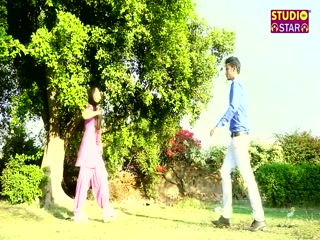 Look Look Video Song ethumb-003.jpg