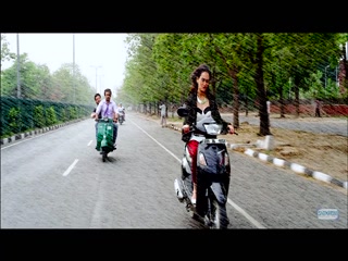 Toffee Vargi Naar Video Song ethumb-014.jpg