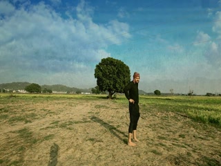 Vehli Janta Video Song ethumb-003.jpg