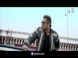 Call Aundi Video Song ethumb-008.jpg