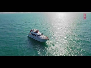 Lover Boy Remix Video Song ethumb-003.jpg