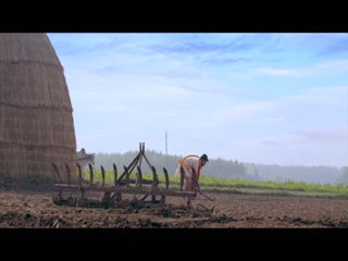Nark Vs Swarg Video Song ethumb-003.jpg