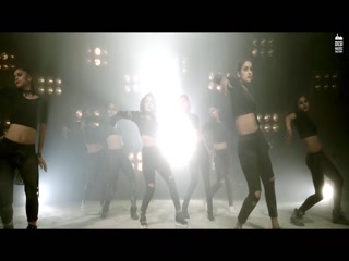 Teri Kamar Pe Video Song ethumb-007.jpg