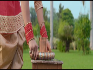 Laad Karke Video Song ethumb-005.jpg