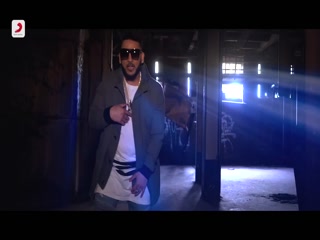 Gangstaa Video Song ethumb-011.jpg