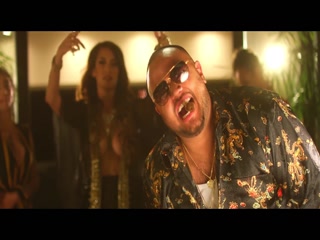 Good Life Video Song ethumb-011.jpg