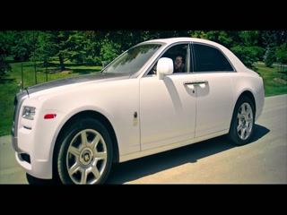 Rolls Royce Video Song ethumb-010.jpg