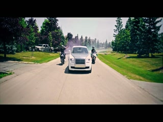 Rolls Royce Video Song ethumb-011.jpg