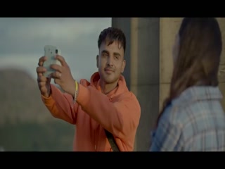Bezubaan Video Song ethumb-002.jpg