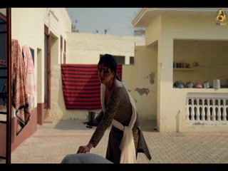 Amli Returns Video Song ethumb-003.jpg