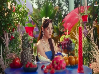 Hello Makhna Video Song ethumb-008.jpg